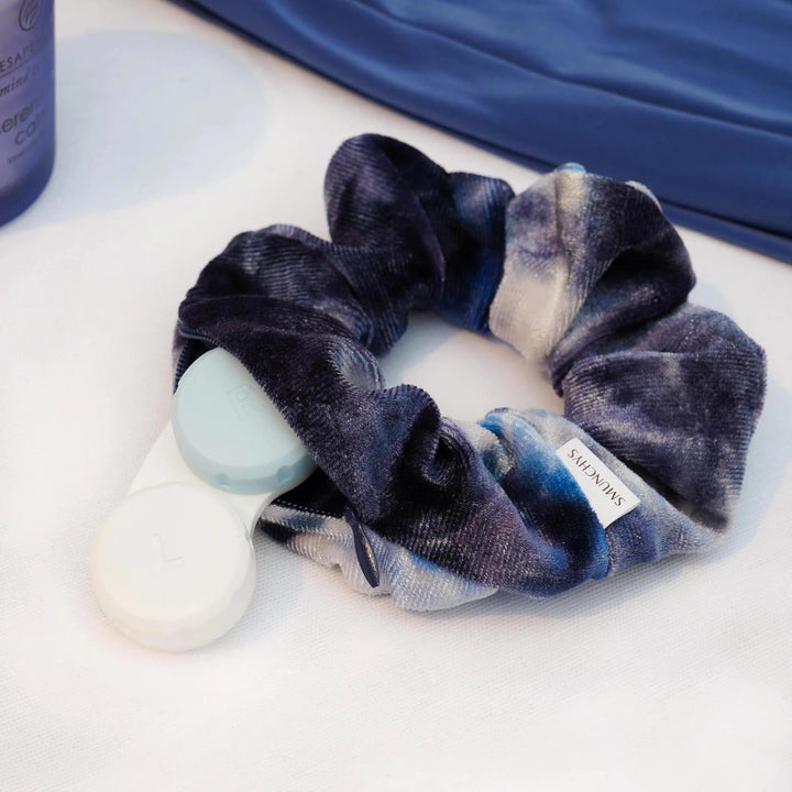 Velvet blue and white tie-dye color hair scrunchie ponytail holder featuring a hidden zipper pocket for storing valuables (cash, keys, AirPods) and strong elastic for a secure hold. Ideal for workouts, festivals, gifts, and holiday stocking stuffers.